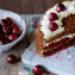 Čokoládový dort s třešněmi a zakysanou smetanou, recept s fotografií Jak udělat čokoládový dort s třešněmi